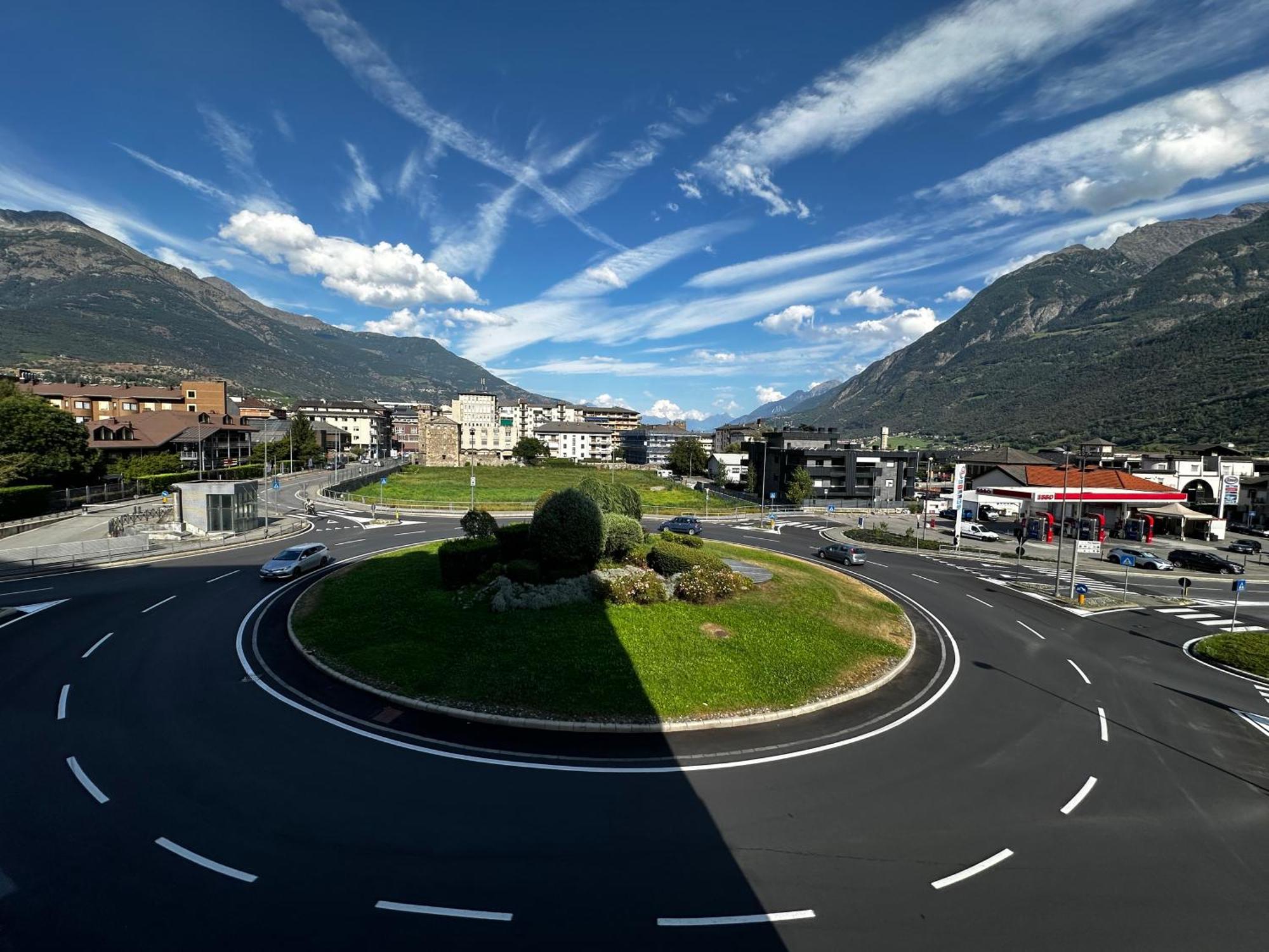 Aosta Center Holidays Apartments Dış mekan fotoğraf